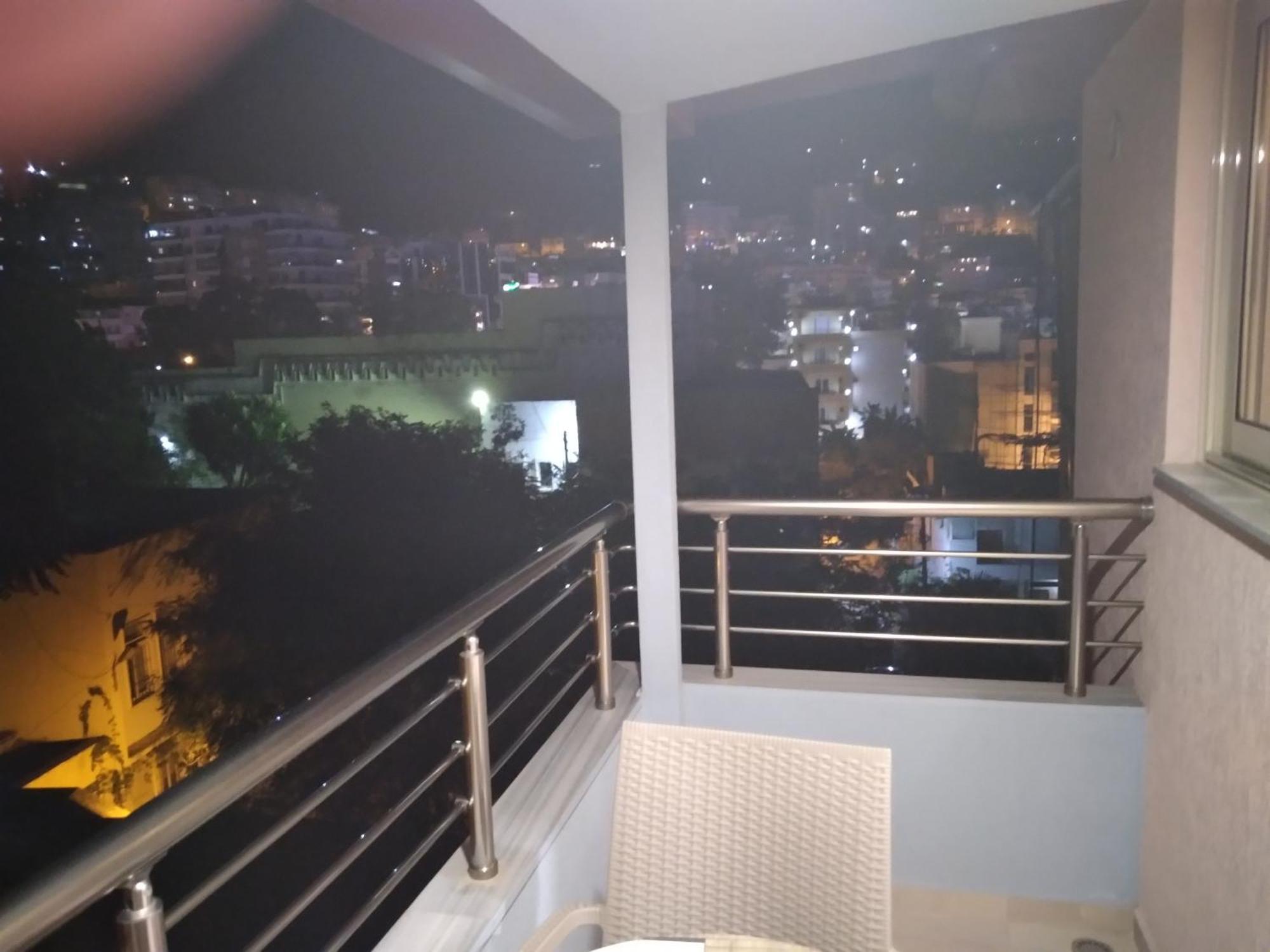 Eleana'S Apartament Sarandë Zimmer foto