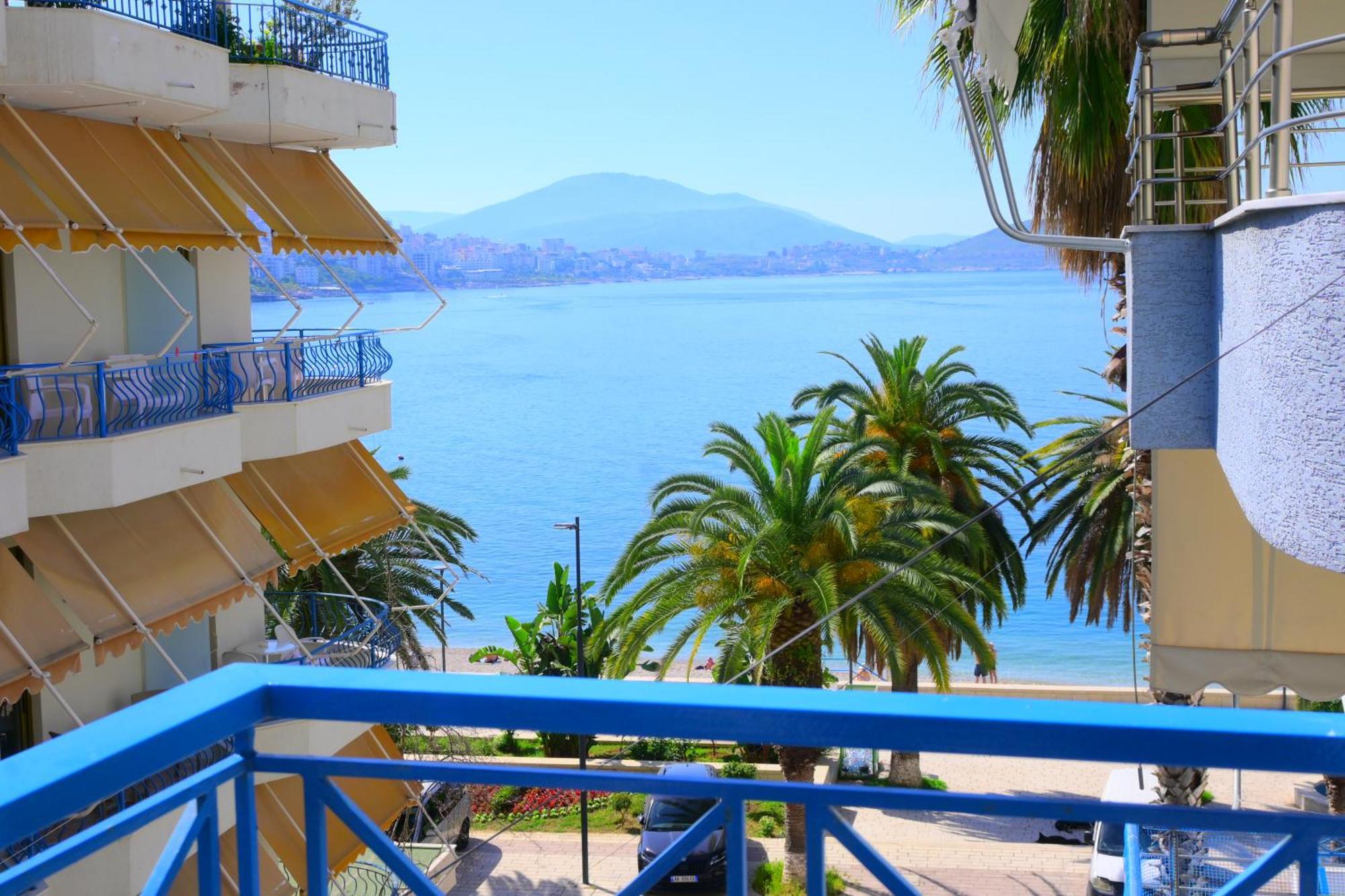 Eleana'S Apartament Sarandë Zimmer foto